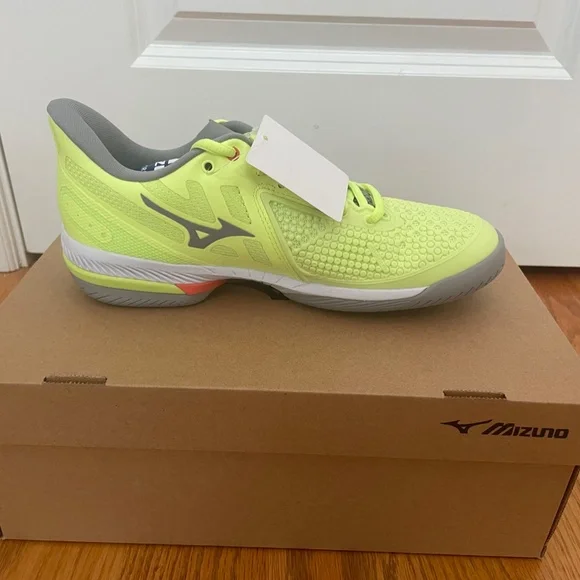 Wave Women's Exceed Tour 5 AC Tennis Shoes from Mizuno - Picture 3 of 10